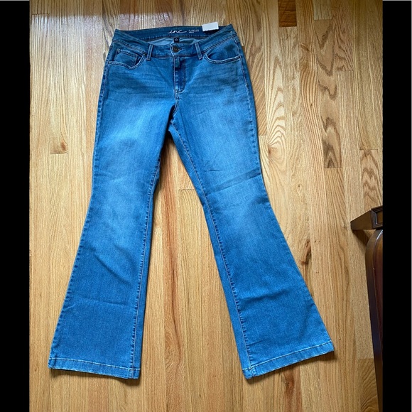 wide leg curvy jeans